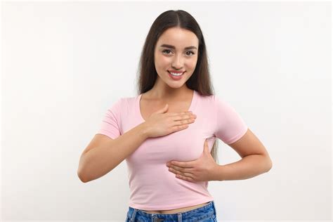 Long term effects of breast implants - Weakness on 1 side of the body, trouble speaking or thinking, change in balance, drooping on one side of the face, or blurred eyesight. Depression or other mood changes. Eyesight changes or loss, bulging eyes, or change in how contact lenses feel. A lump in the breast, breast pain or soreness, or nipple discharge. Flu -like signs.